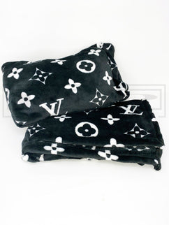 Ellie Black Cotton Fleece Pillow and Blanket - PStreetwear