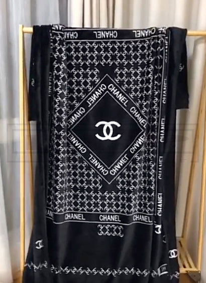 Chewnel Hooman Throw Blanket 150cm x 200cm - PStreetwear